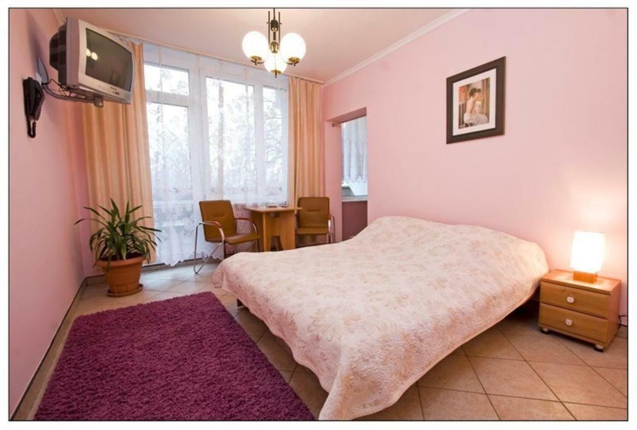 Bialy Orzel Lejlighedshotel Przemyśl Eksteriør billede