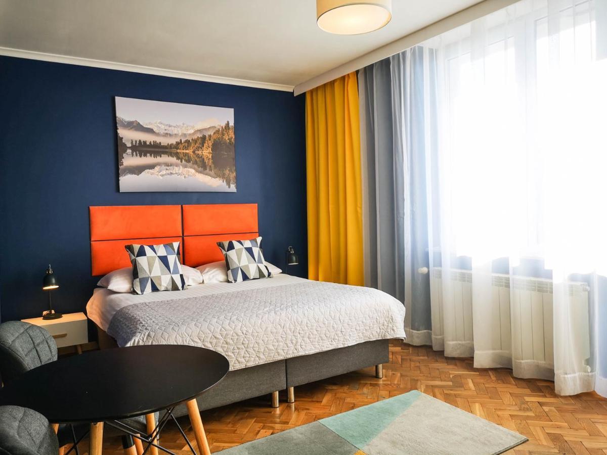 Bialy Orzel Lejlighedshotel Przemyśl Eksteriør billede
